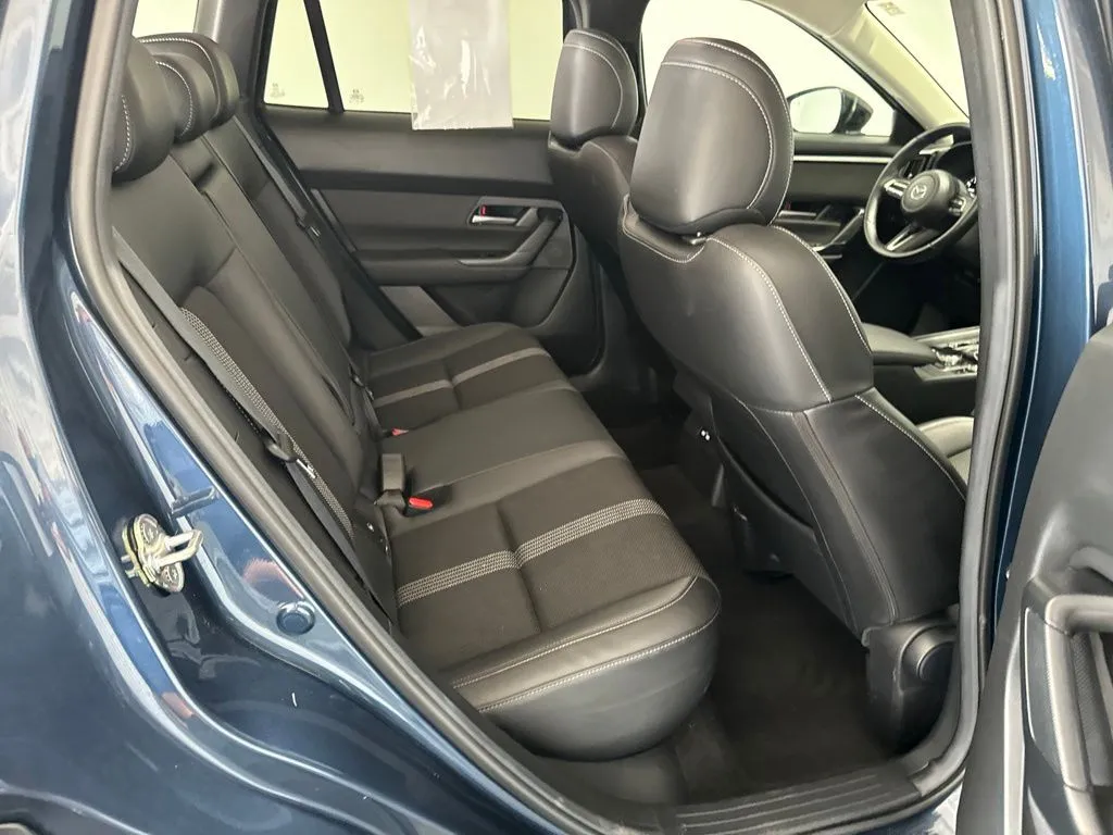 Mazda CX-50 photo 23