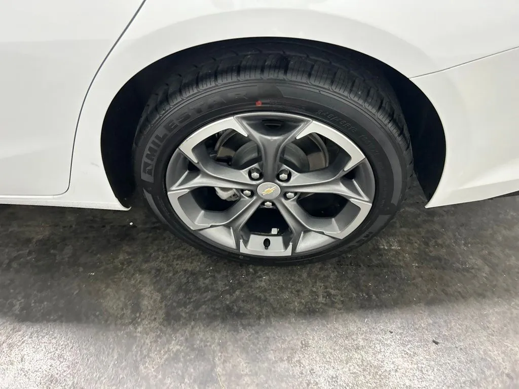 Chevrolet Malibu photo 8