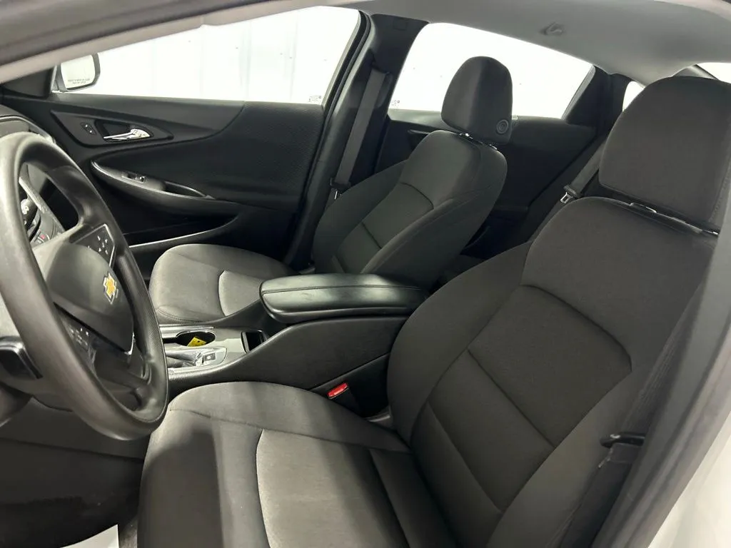 Chevrolet Malibu photo 12