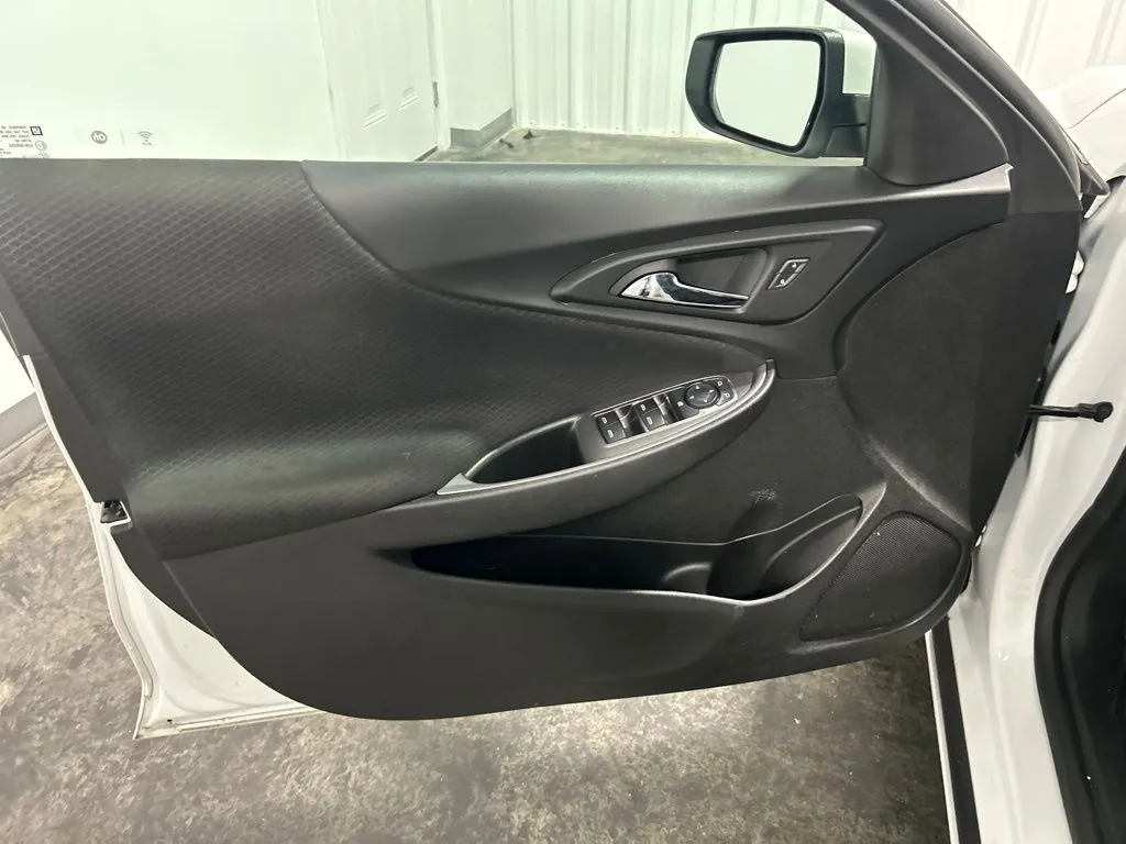 Chevrolet Malibu photo 13