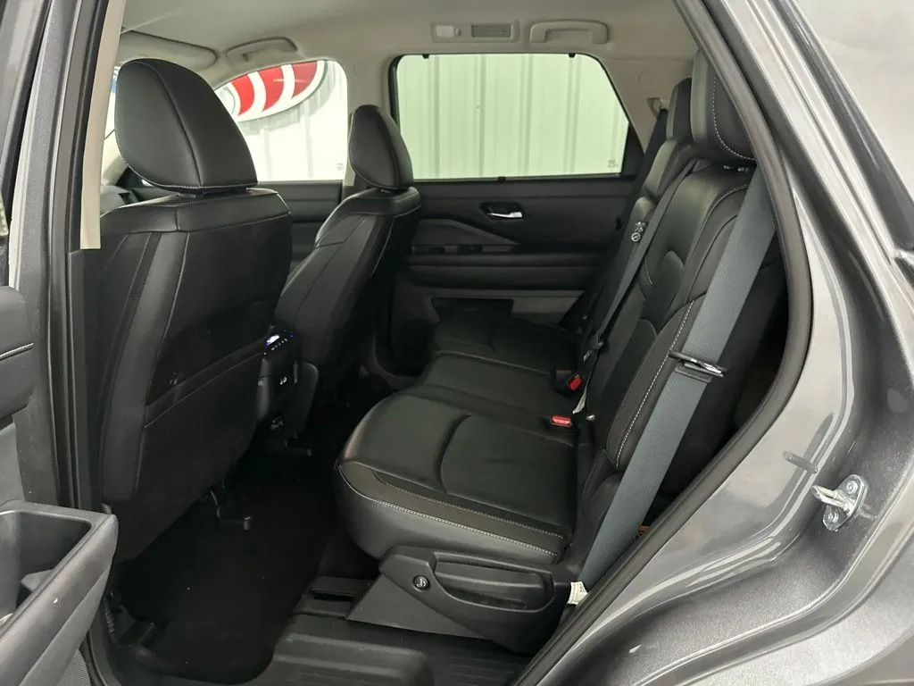 Nissan Pathfinder photo 22