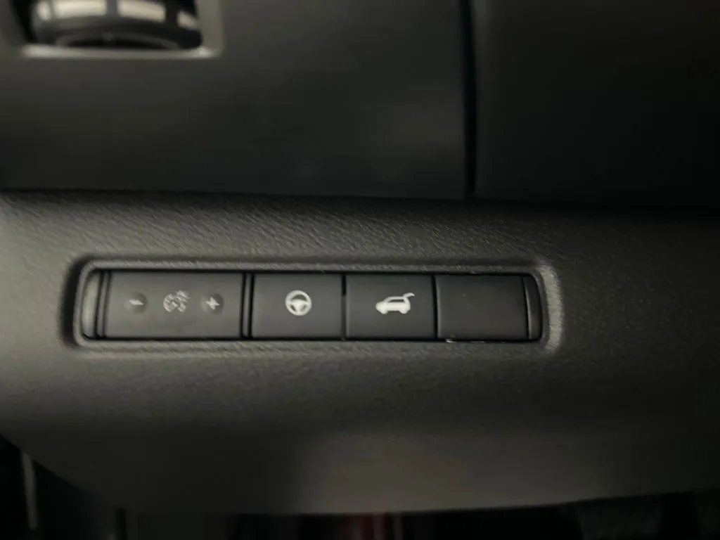 Nissan Pathfinder photo 13