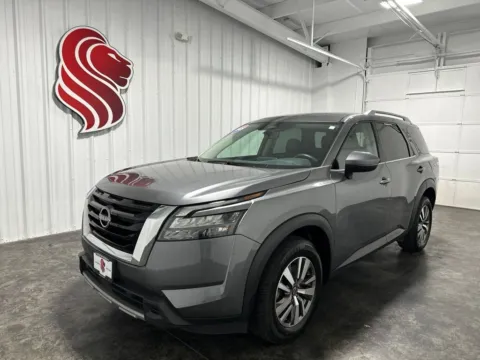 Gray 2025 Nissan Pathfinder SL for sale in Evansville, IN