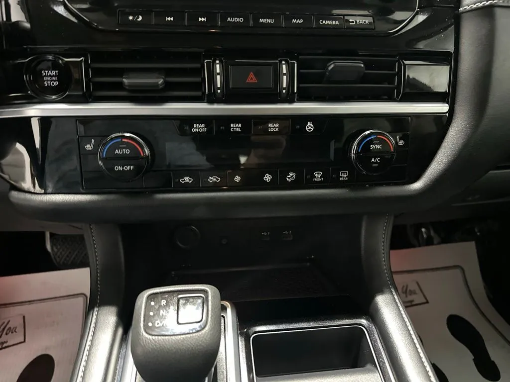 Nissan Pathfinder photo 18