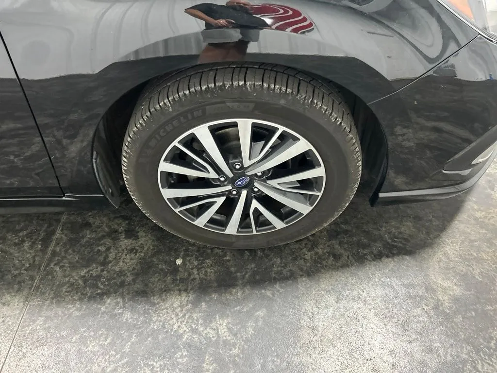 Subaru Legacy photo 11