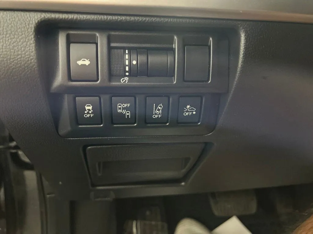 Subaru Legacy photo 27