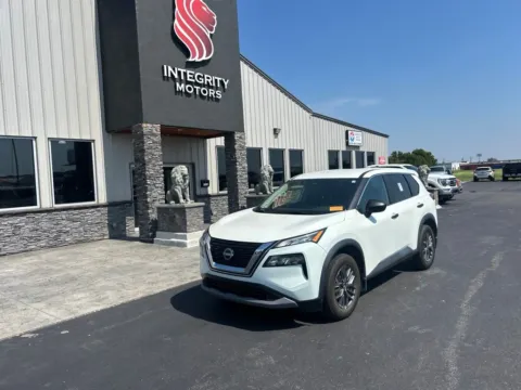White 2023 Nissan Rogue S for sale in Evansville, IN