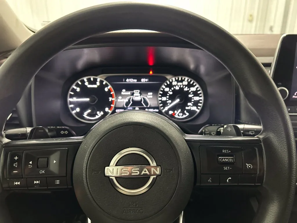 Nissan Rogue photo 25