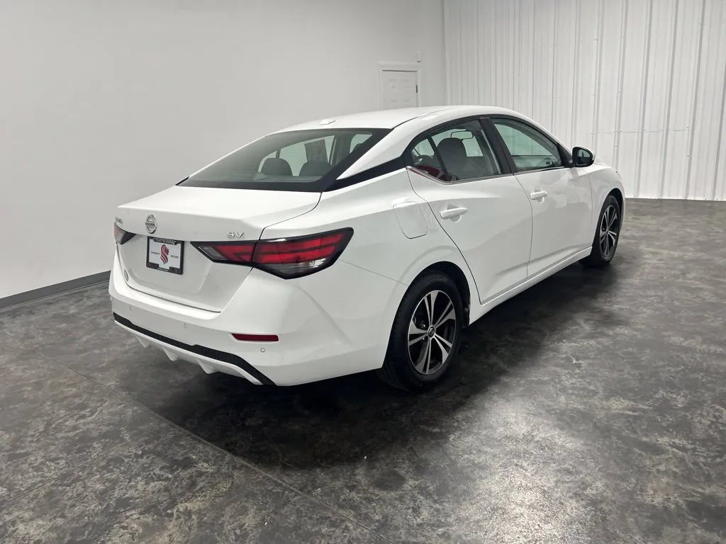 Nissan Sentra photo 4