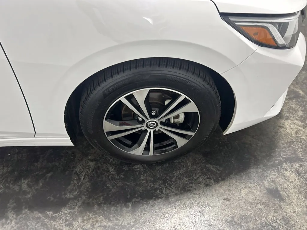 Nissan Sentra photo 10