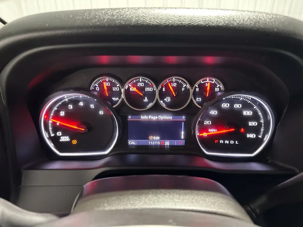 Chevrolet Silverado photo 23