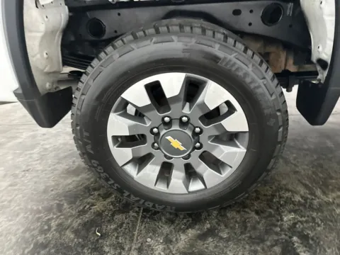 More photos of 2022 Chevrolet Silverado 2500 HD Custom at Integrity Motors Group, IN