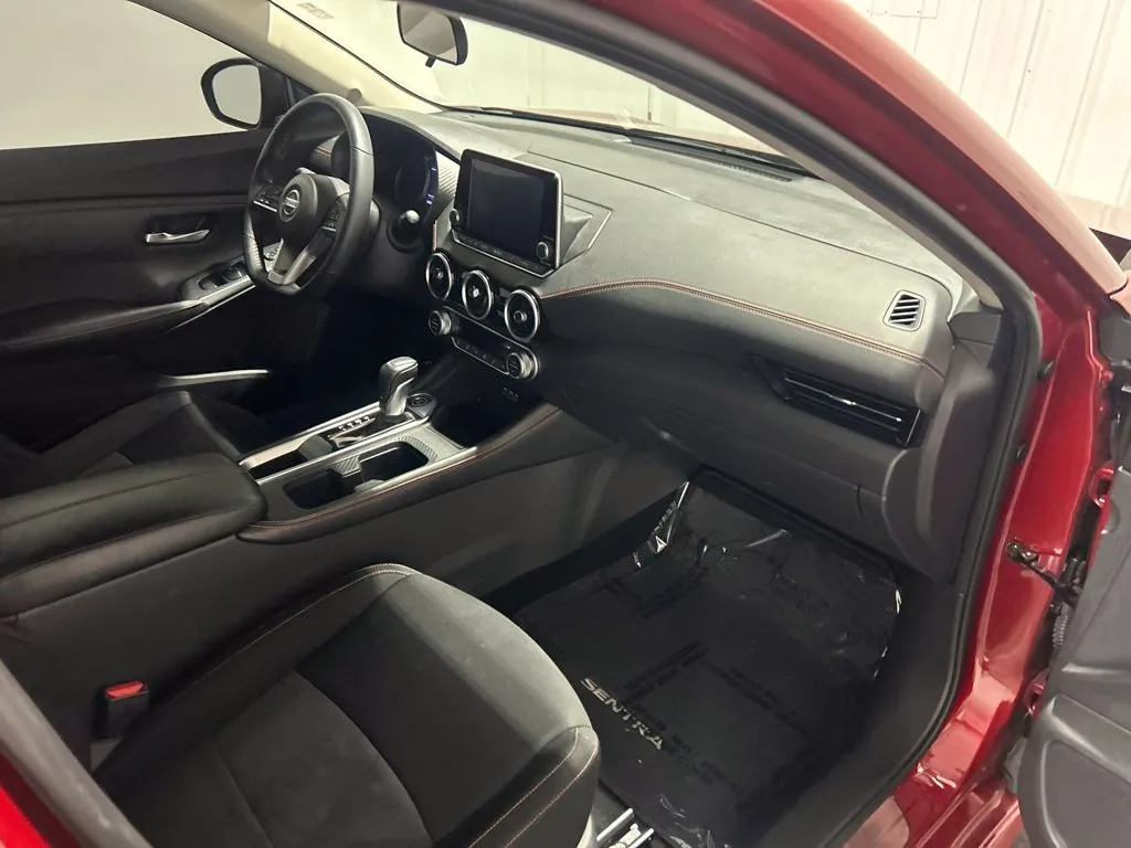 Nissan Sentra photo 18