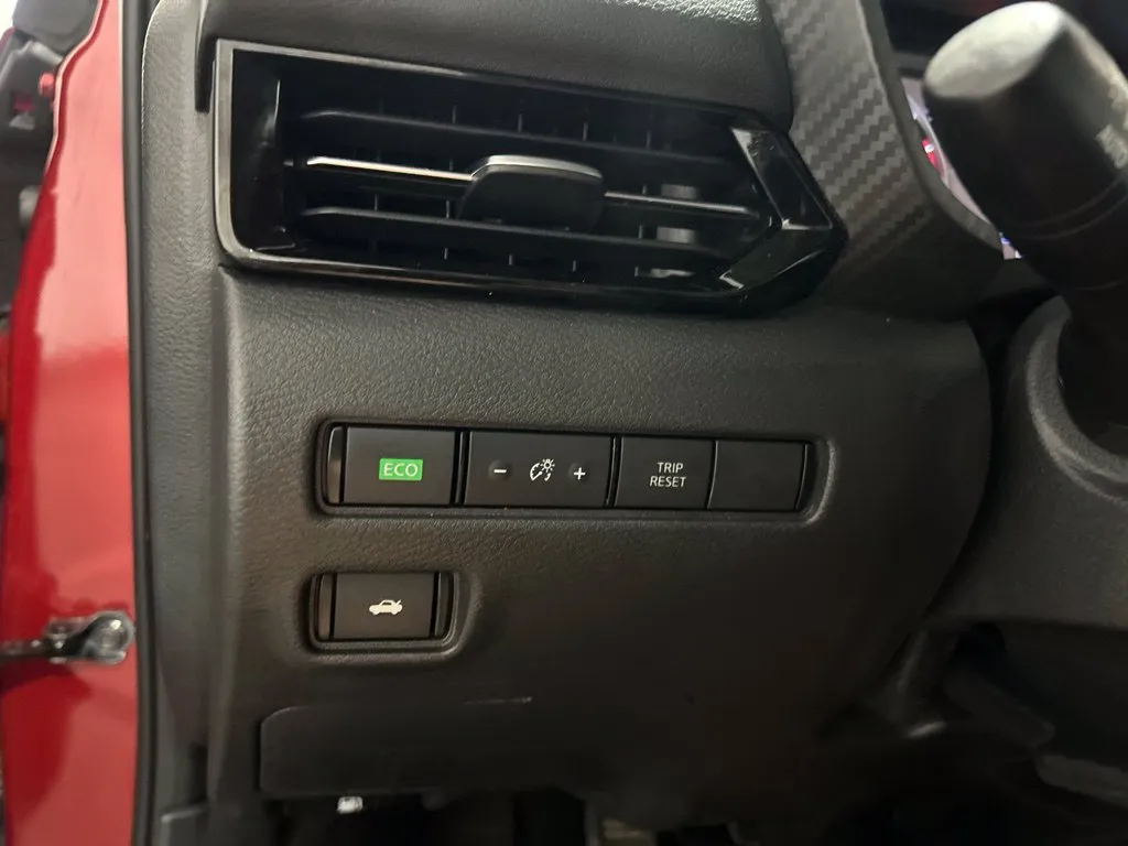 Nissan Sentra photo 30