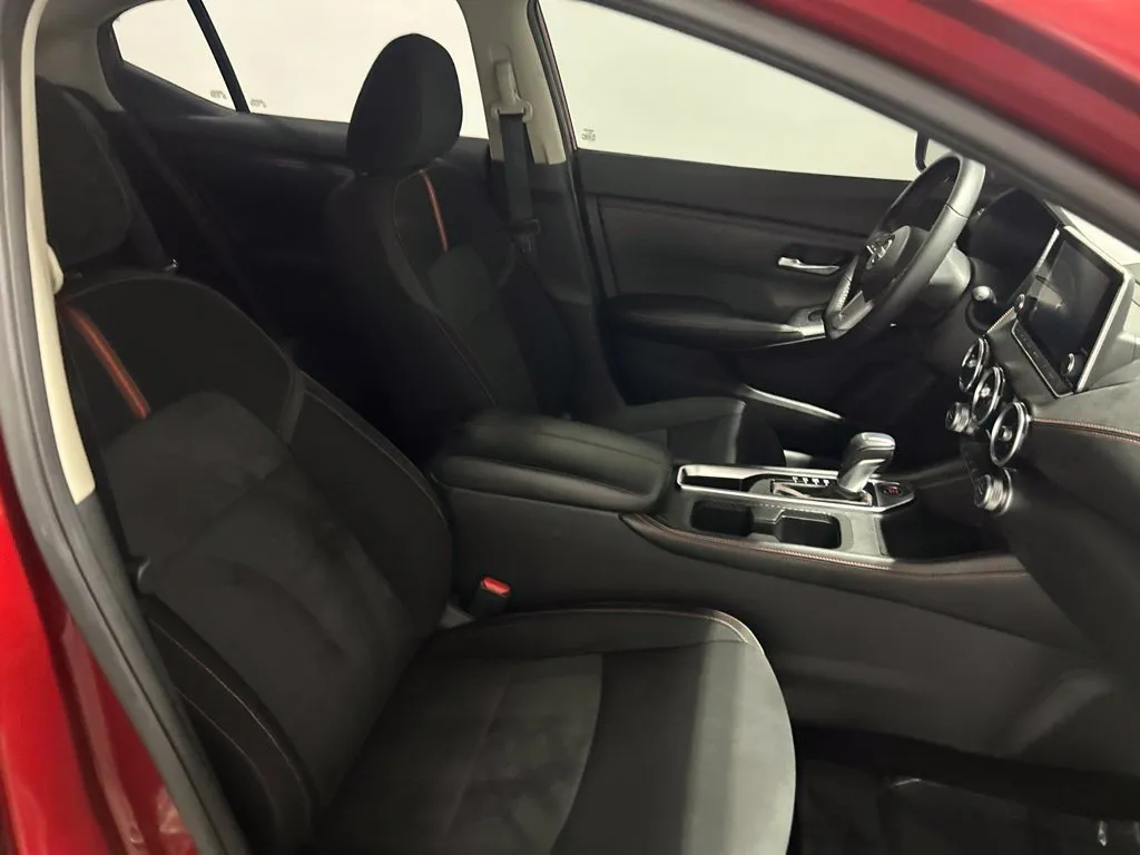Nissan Sentra photo 19