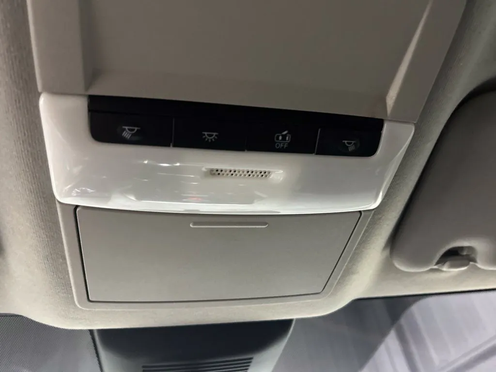 Nissan Sentra photo 29