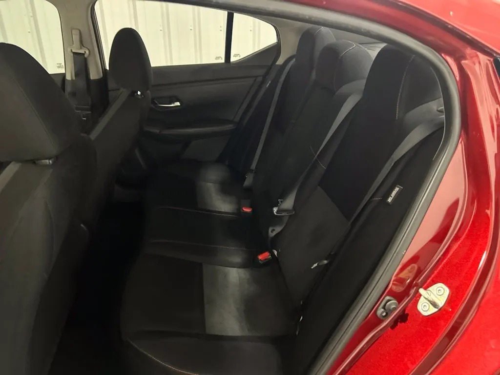 Nissan Sentra photo 16