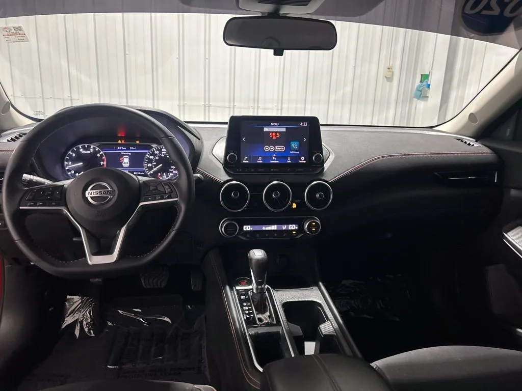 Nissan Sentra photo 23