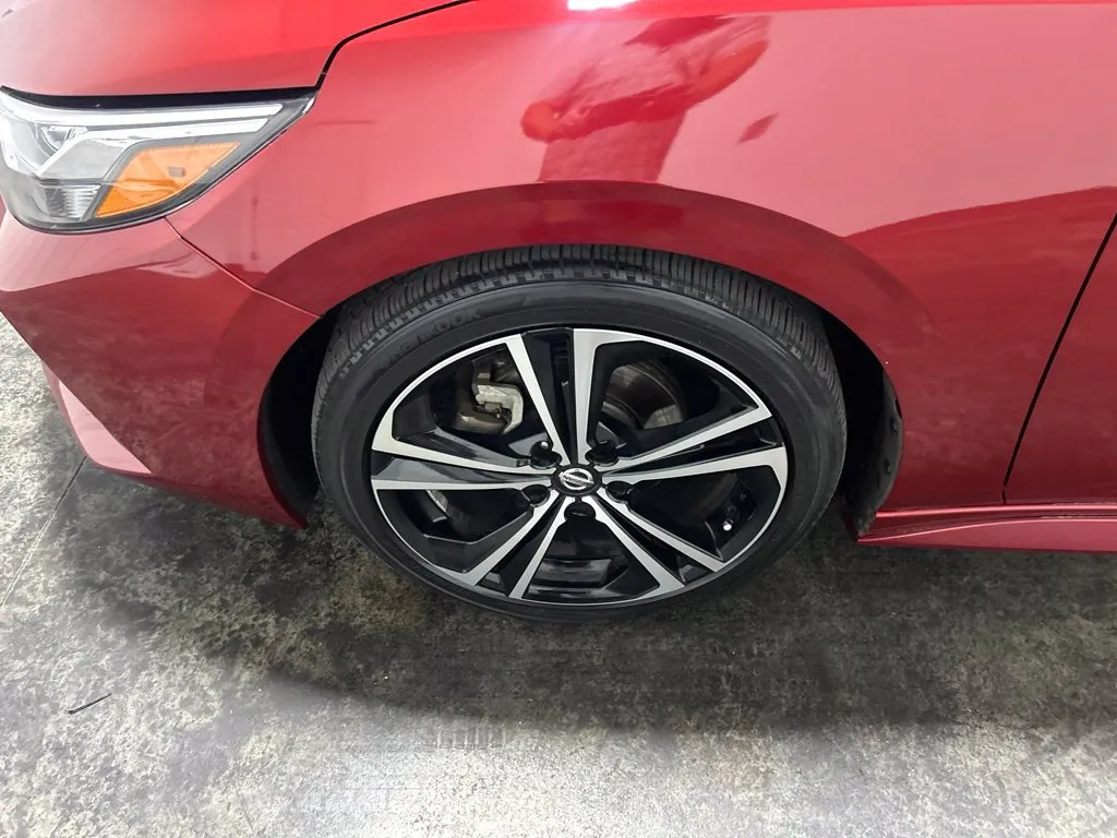 Nissan Sentra photo 7