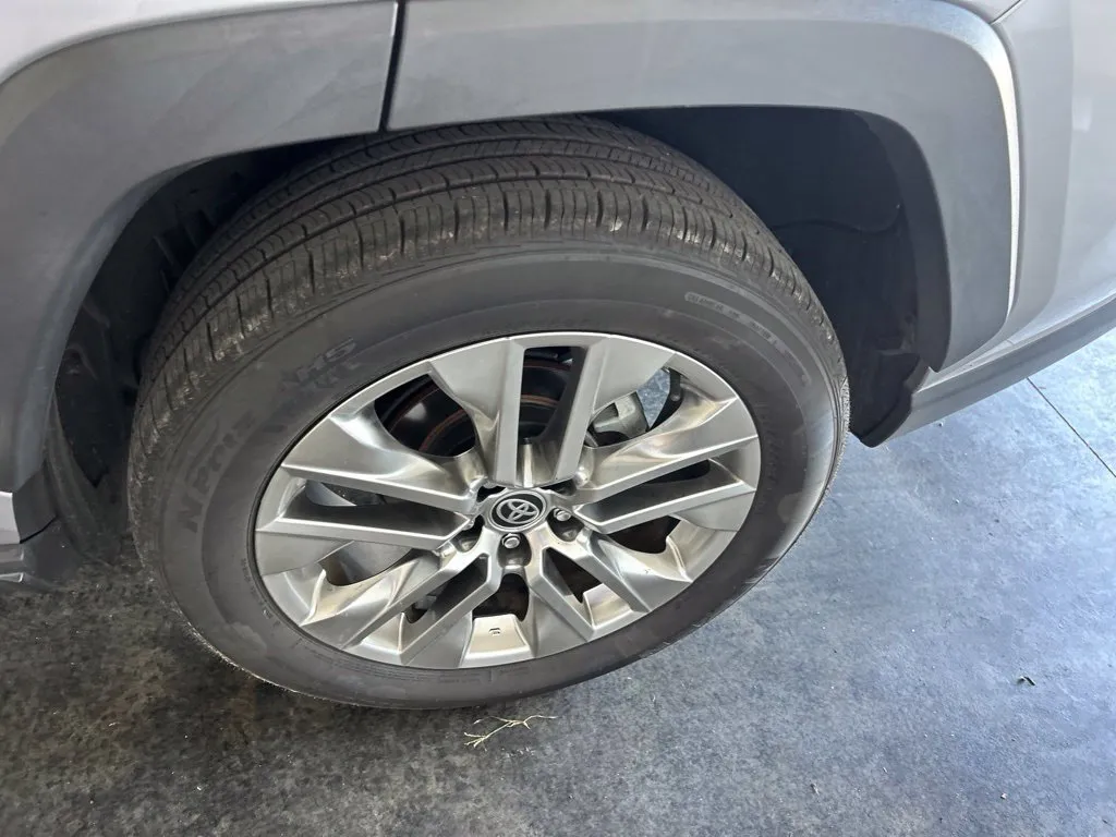 Toyota RAV4 photo 24
