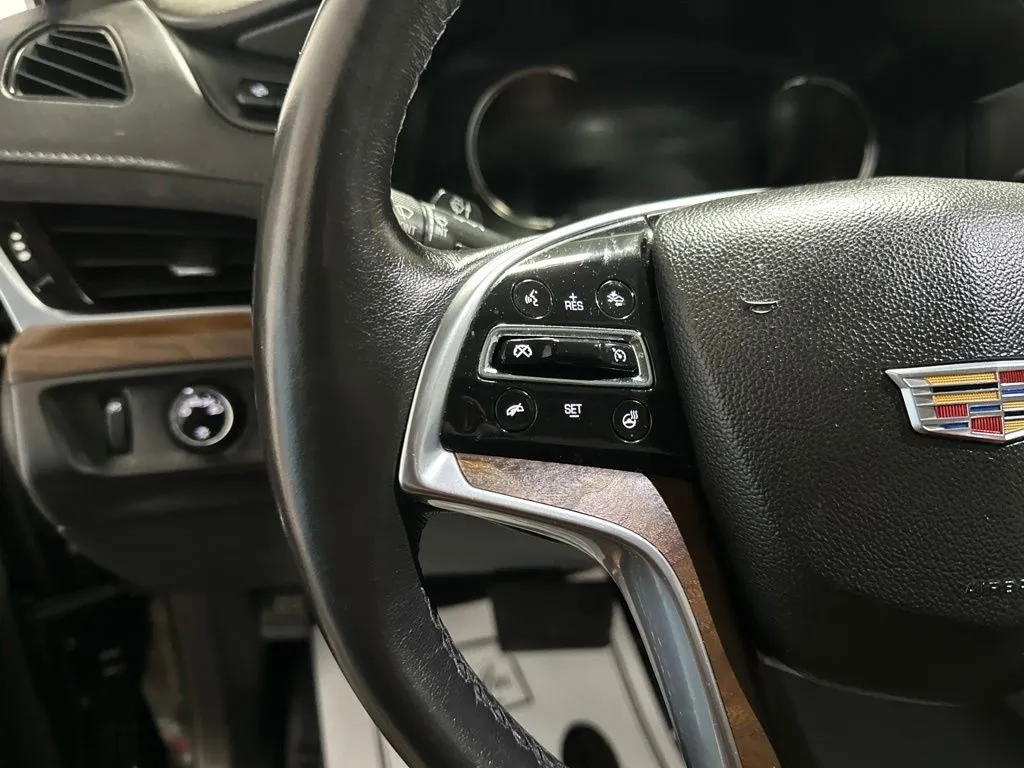 Cadillac Escalade photo 17