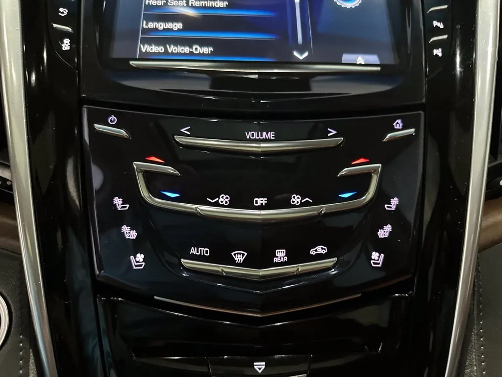 Cadillac Escalade photo 19