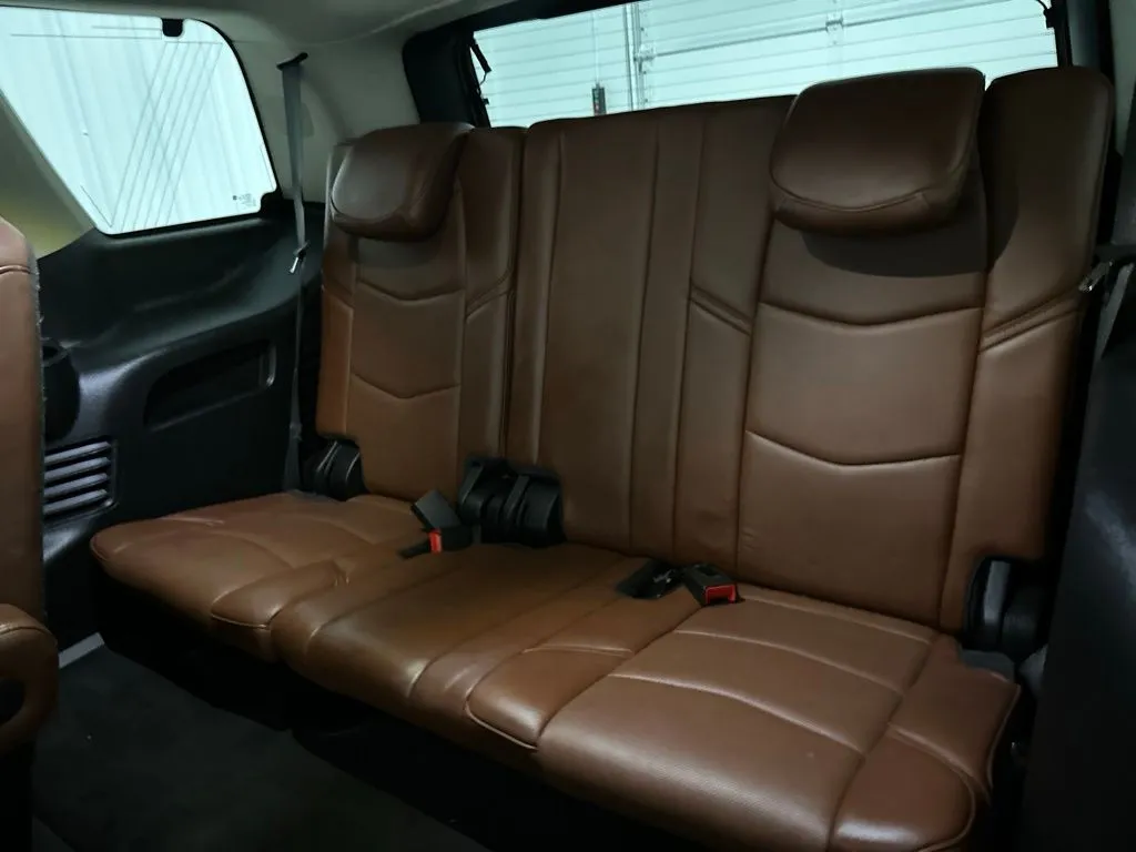 Cadillac Escalade photo 28
