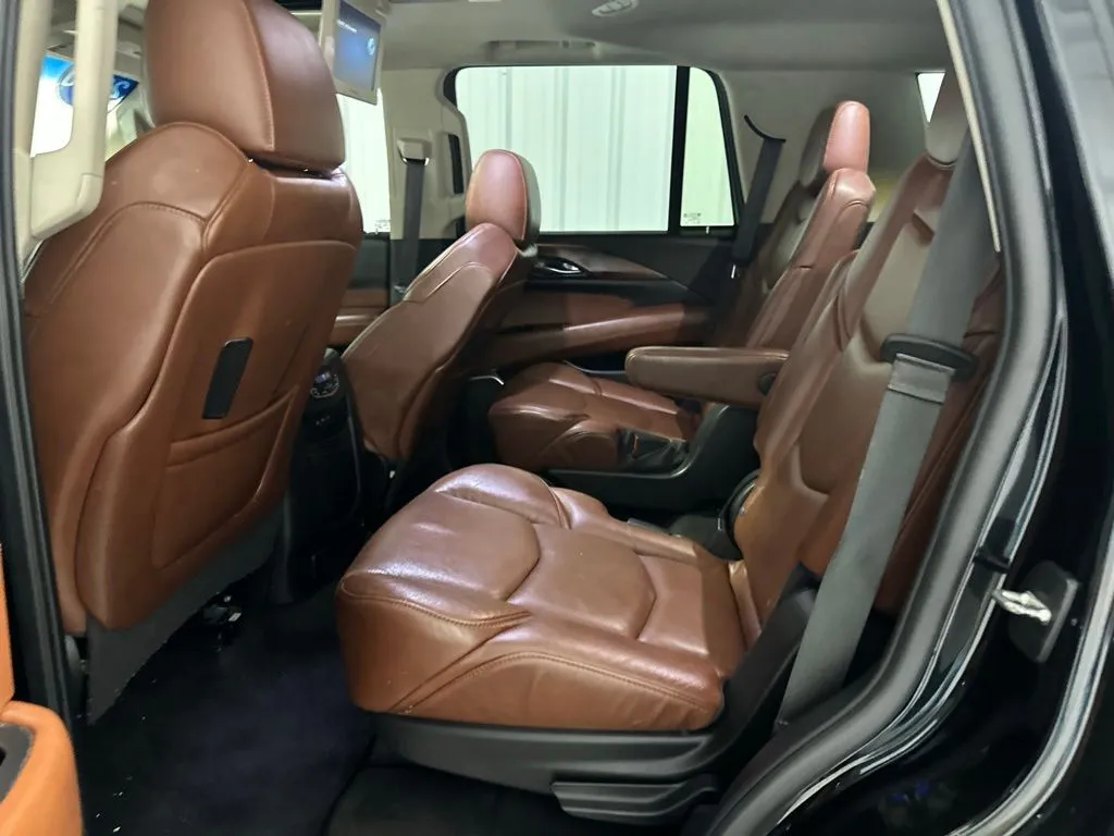 Cadillac Escalade photo 27