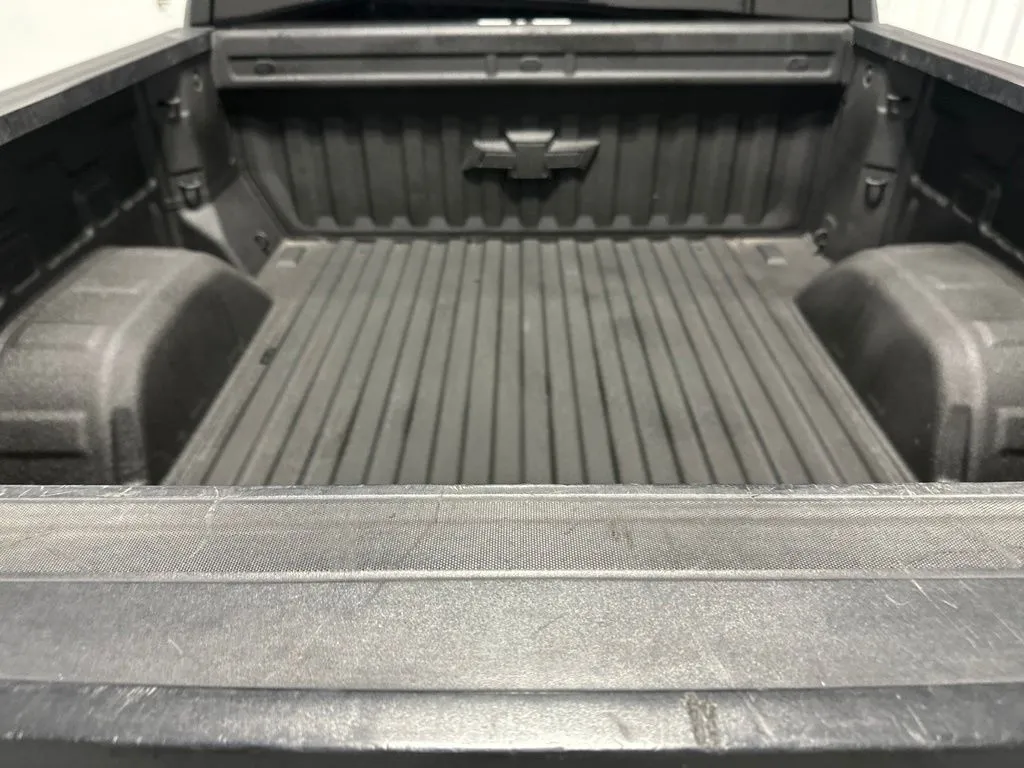 Chevrolet Silverado photo 8