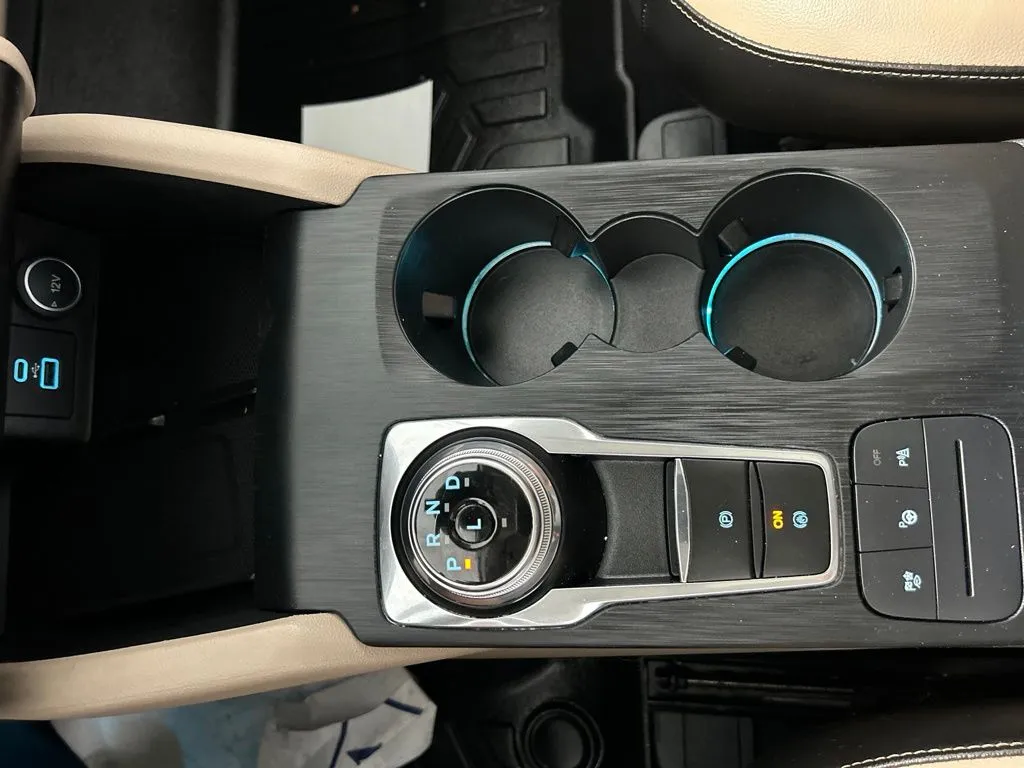 Ford Escape photo 24