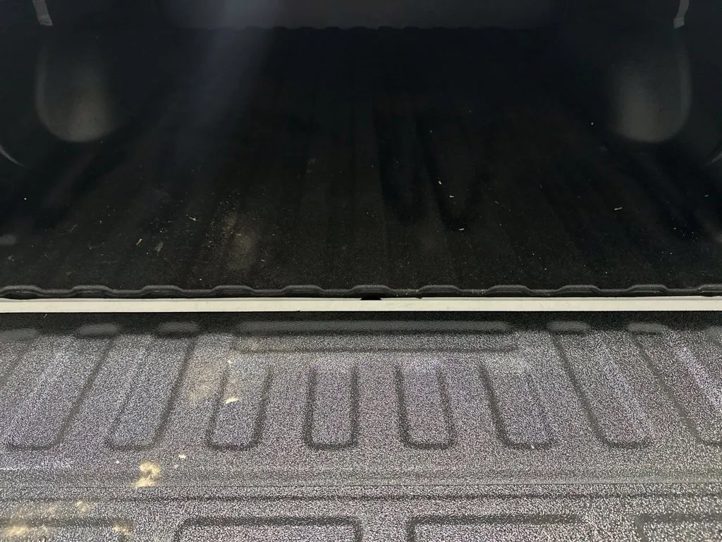 GMC Sierra photo 10