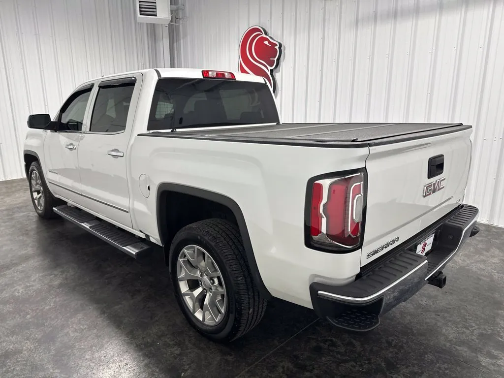 GMC Sierra photo 8
