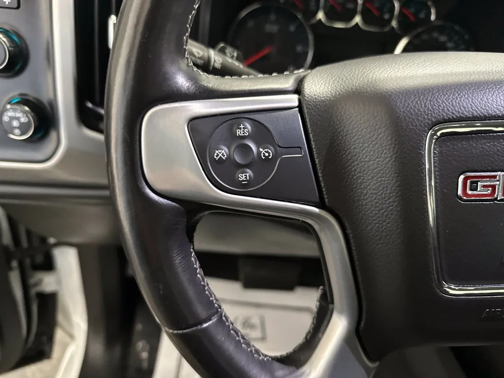 GMC Sierra photo 20