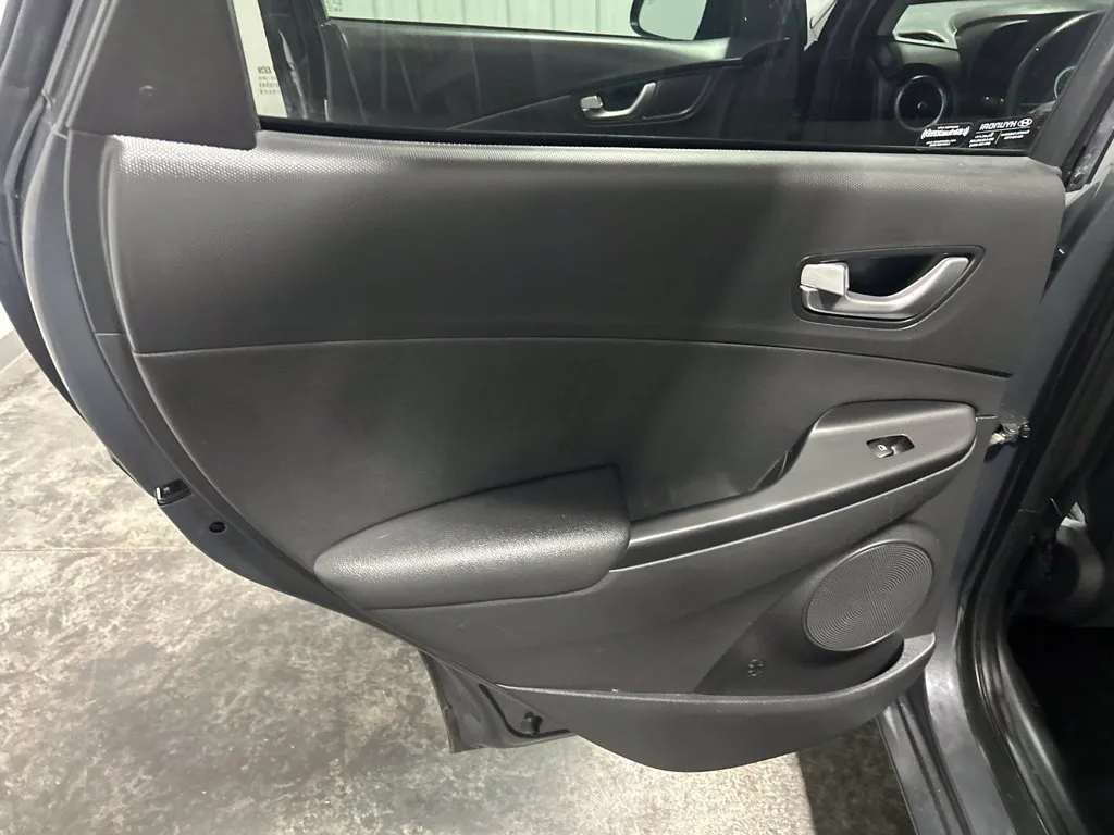 Hyundai Kona photo 12