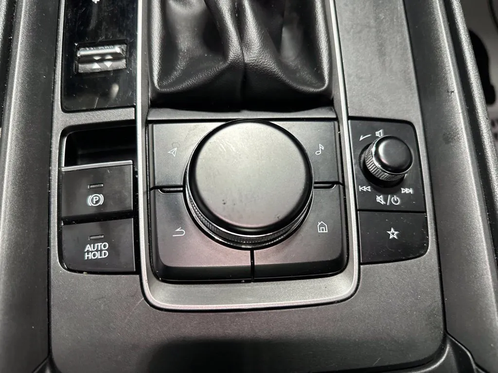 Mazda CX-50 photo 21