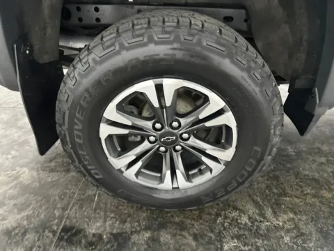 More photos of 2022 Chevrolet Colorado Z71 at Integrity Motors Group, IN