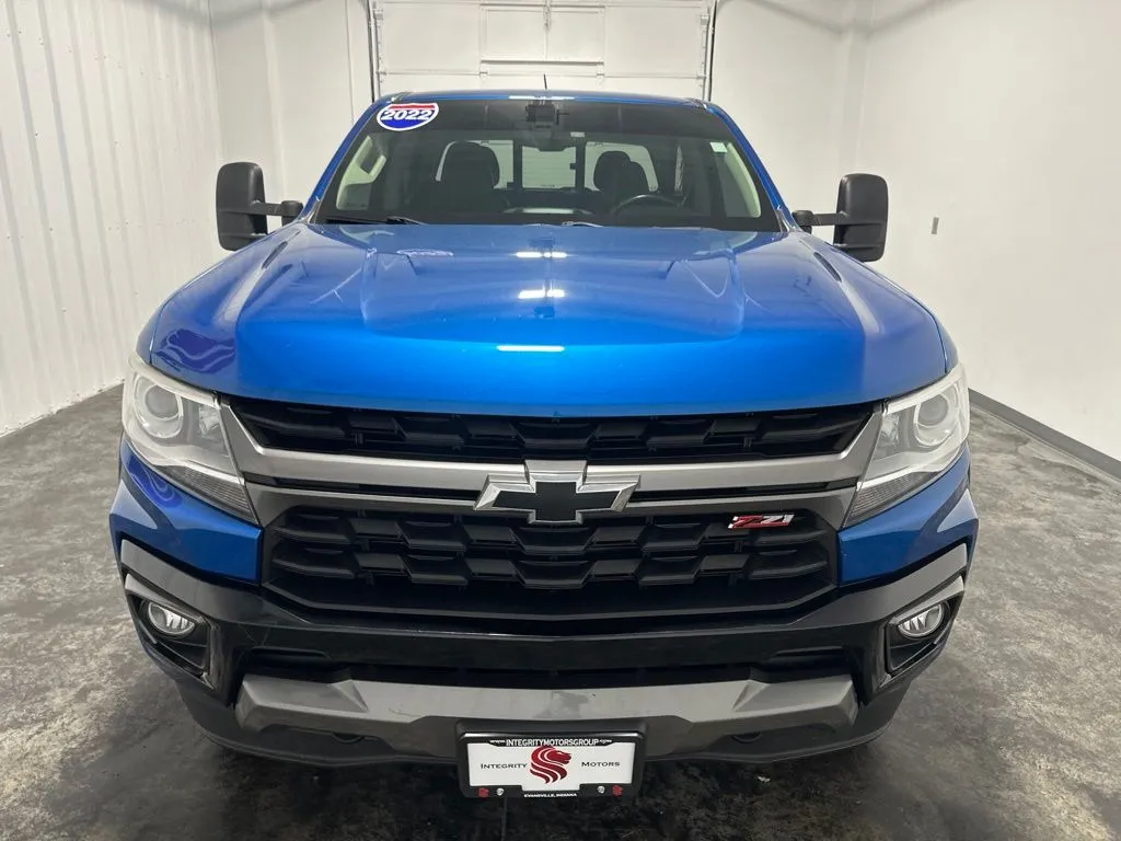 Chevrolet Colorado photo 2