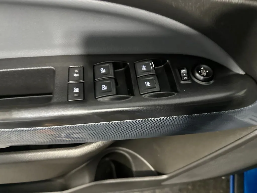 Chevrolet Colorado photo 12