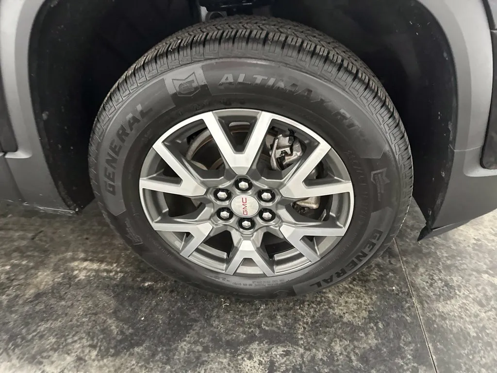 GMC Acadia photo 4