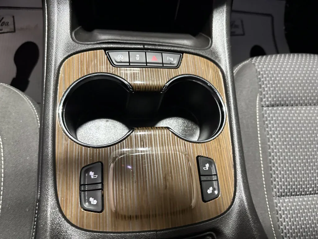 GMC Acadia photo 18
