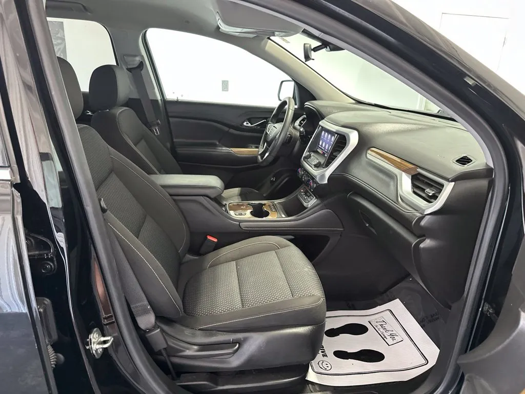 GMC Acadia photo 27