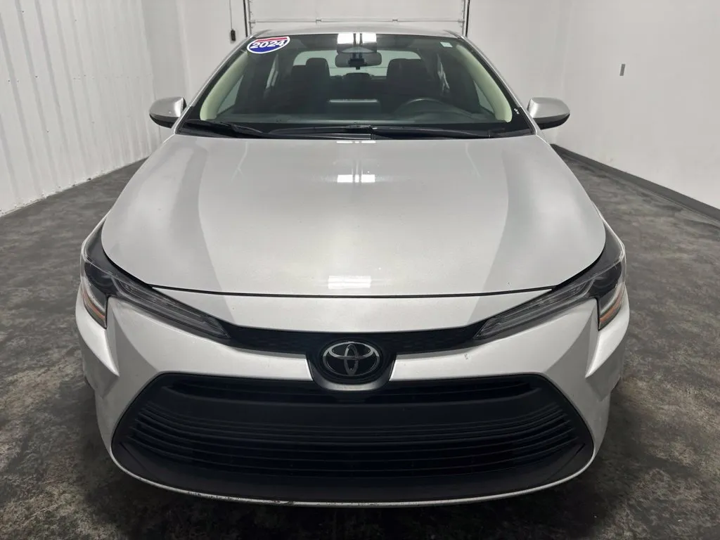 Toyota Corolla photo 2