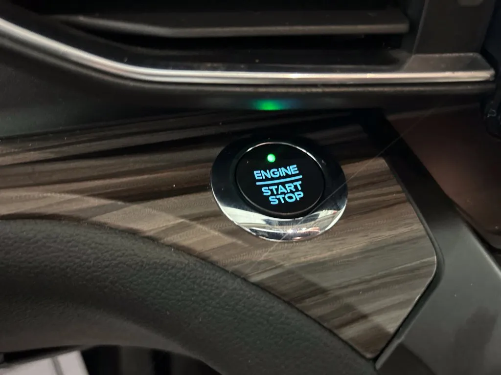 Ford Explorer photo 35