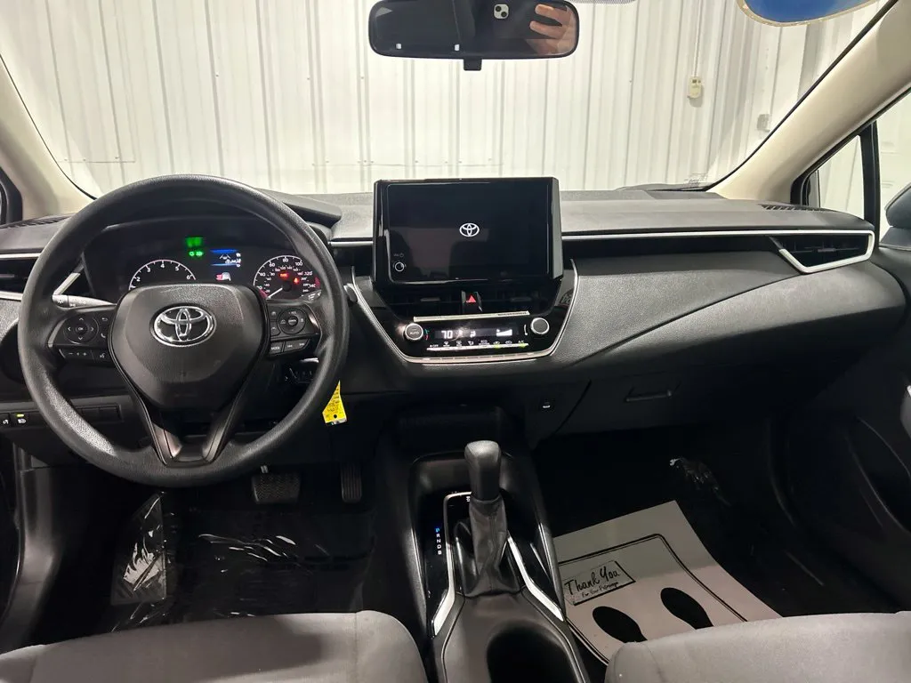 Toyota Corolla photo 18