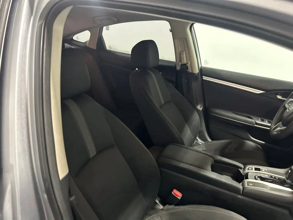 Honda Civic photo 19
