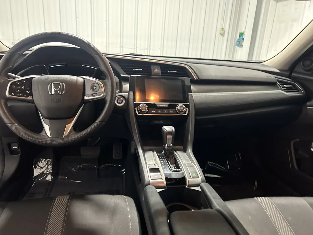 Honda Civic photo 24