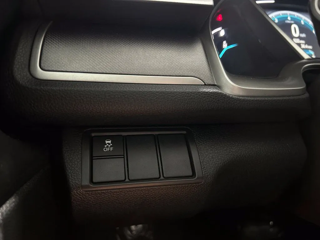 Honda Civic photo 33
