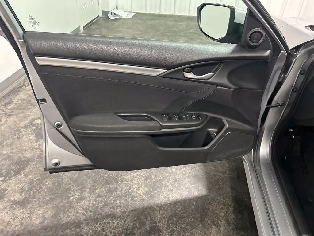 Honda Civic photo 15