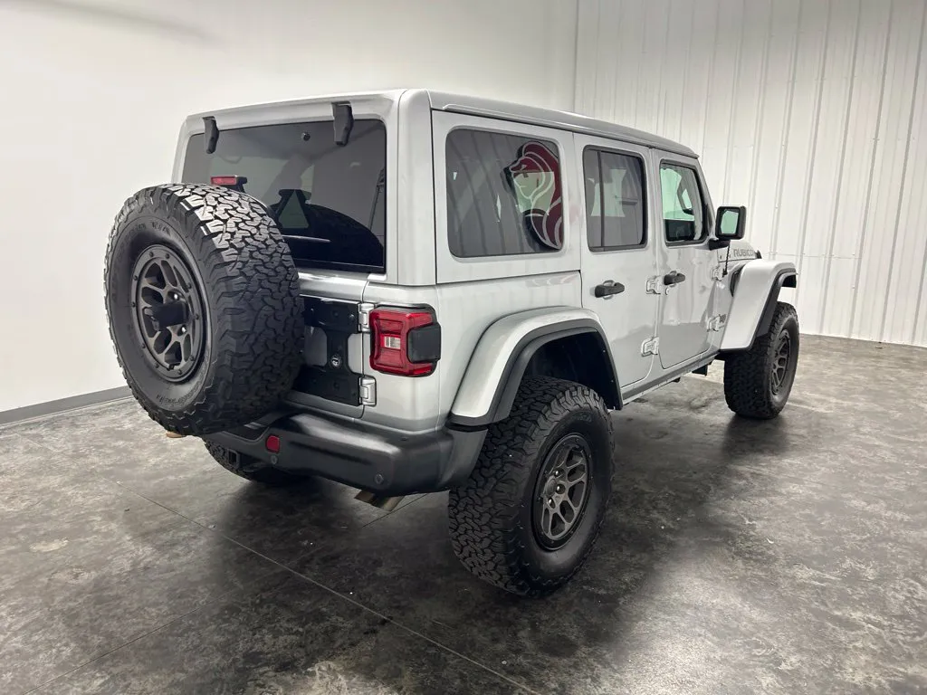 Jeep Wrangler photo 4