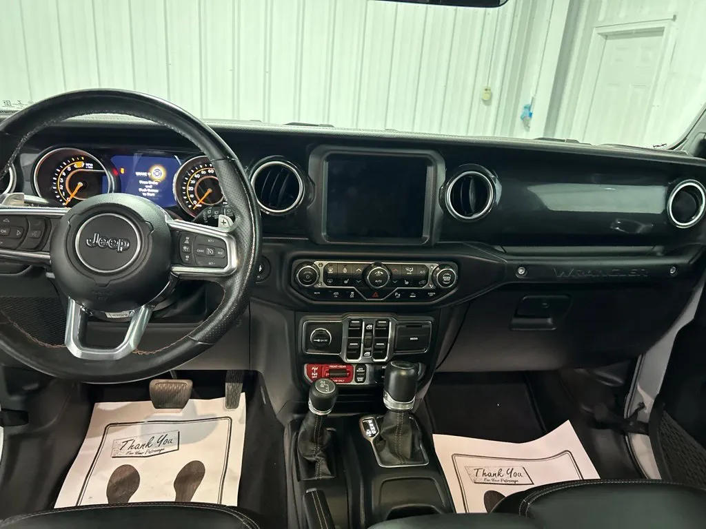 Jeep Wrangler photo 21